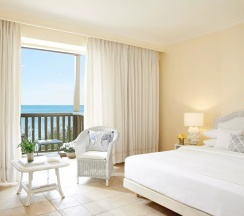 Бунгало семейное с видом на сад в Grecotel Marine Palace & Aqua Park
