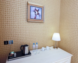 Первая категория с большой кроватью (Double Room) в Cascade