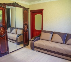 Двухкомнатный номер Люкс в Золотой лотос