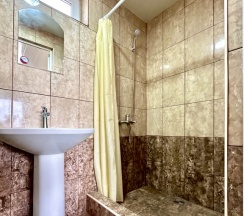 Двухместный номер Standard с балконом двуспальная кровать в Марьям