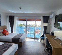 Двухместный номер Superior с балконом двуспальная кровать в Hotel 39 Jamaica