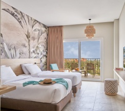 Двухместный номер Premium с балконом 2 отдельные кровати в Three Corners Sunny Beach Resort