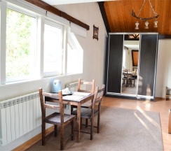 Двухуровневый люкс в Альпийский двор