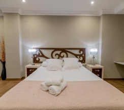 Двухместный номер Deluxe двуспальная кровать в Hotel Monasterio Granada - Adults Only