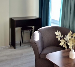 №1. Семейный номер с двуспальной кроватью, диваном и видом на Байкал в Прибой