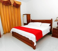 Номер Standard в Hotel Versailles Internacional
