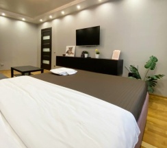 Однокомнатная квартира на Захарова в Rauktis apartments