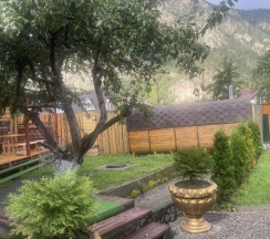 Трёхместный номер Standard с балконом в Райские яблоки