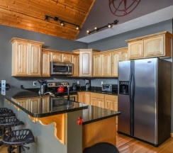 Коттедж с 5 комнатами в Marsh-Mellow Manor 5 Bedroom House