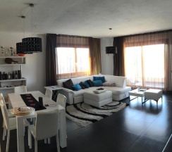Коттедж в Alex House