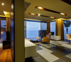 Вилла с бассейном Impiana в Impiana Private Villas Kata Noi