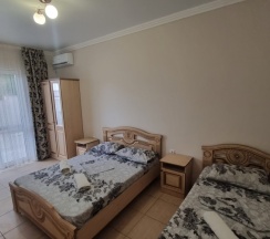 Трёхместный номер Standard в Кристалл