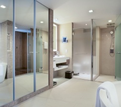Двухместный семейный люкс двуспальная кровать в Novotel Bangkok Sukhumvit 20