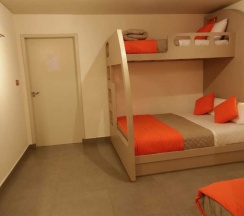 Четырёхместный номер Superior в Concept Design Hostel & Suite