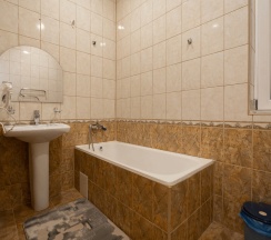 Номер стандарт с 1 двуспальной кроватью в Djump hotel