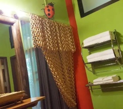 Четырёхместный номер семейный Big Bug в Birds and Bees Resort