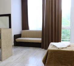 «Апартаменты» с балконом в Седьмое небо