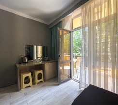 Корпус Сильвер Стандарт в Family Pride Inn Прайд