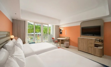 Двухместный номер Deluxe с видом на бассейн 2 отдельные кровати в Centara Karon Resort Phuket