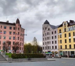 Апартаменты с 3 комнатами с красивым видом из окна в Rooms4Rent