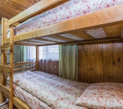 Коттедж Superior с красивым видом из окна в Раш