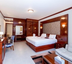 Двухместный люкс двуспальная кровать в Erawan Hotel