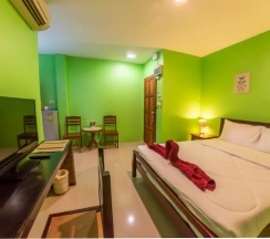 Двухместный номер Standard двуспальная кровать в Enrico Hostel Patong