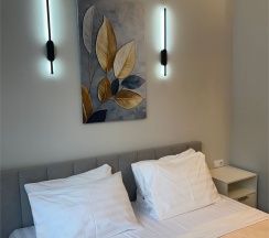 Апартаменты двухкомнатные четырехместные (улучшенные) без балкона в Polikariya