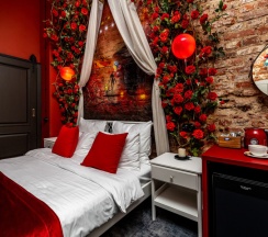 Обитель клоуна в Mysterio hotel