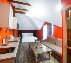 Номер люкс в Avia House