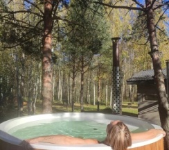 A-Frame № 4 (оснащение дома, стоимость купели и бани см. Подробнее) в Les holidays