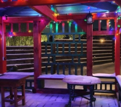 Четырёхместный номер Standard с видом на внутренний двор в Усадьба