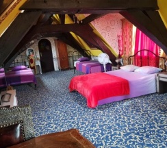 Четырёхместный номер в Hotel Mozart