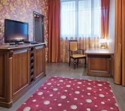Президентский Люкс/Presidential Luxe Double Room (двухкомнатный номер с одной двуспальной кроватью). в Воронеж