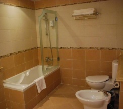 Трёхместный номер с видом на бассейн в Royal Lagoons Resort & Aqua Park Families and Couples ONLY
