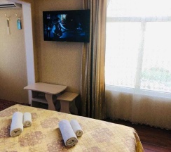 Трёхместный номер Standard с красивым видом из окна в Гуля