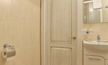 Стандарт двухместный с двумя одноместными кроватями в Fortis Hotel