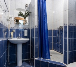 Улучшенный номер с балконом в Номера в Пушкине