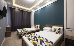 TWIN 207, 208 в Double L Hotel