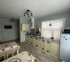 Дом с мангальной зоной в Гостевой дом Фроловых