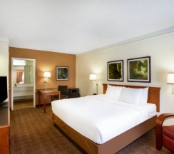 Номер Deluxe в La Quinta Inn by Wyndham Austin Capitol / Downtown