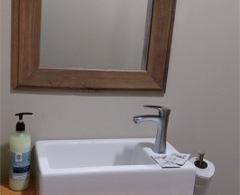 Трехместный номер с большими окнами с видом на Камчатскую природу№3 в Мята