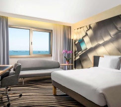 Двухместный номер Executive двуспальная кровать в Hotel Novotel Istanbul Zeytinburnu