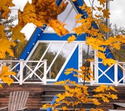 Синий Дом в А у реки