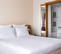 Номер Standard с двуспальной кроватью в Novotel Санкт-Петербург Центр