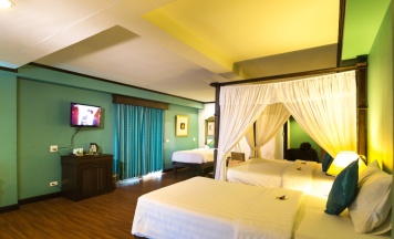 Семейный люкс с балконом в Курортный отель The Fair House Beach Resort & Hotel