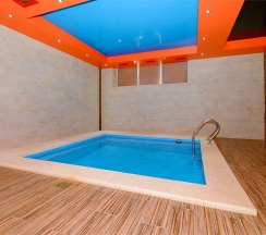 Номер с сауной в цоколе в Avangard Hotel