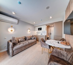 Duplex с видом на море и бассейн в Лучезарный Резорт