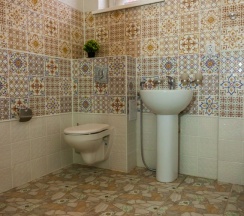 полулюкс с большой ванной комнатой в Relax88