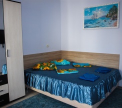 Семейный номер в Улей